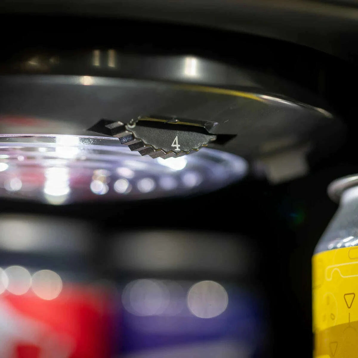 Retro-style 70L drinks fridge with vintage design and energy-efficient features, by Baridi.
